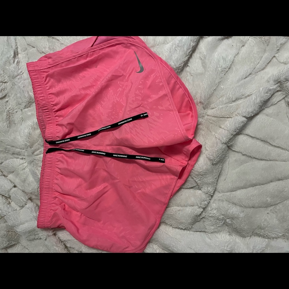 NIKE - Running shorts
